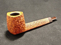 une pipe par Clark Layton