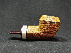 une pipe par Clark Layton