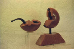 une pipe par Ludwig Lorenz