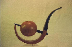 une pipe par Ludwig Lorenz