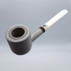 une pipe par Mirko Pigon