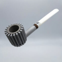une pipe par Mirko Pigon