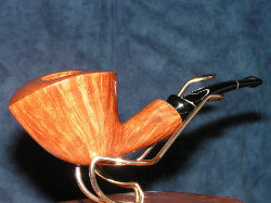 une pipe d'Enrico Marola, Enricoro Pipes