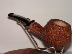 une pipe d'Enrico Marola, Enricoro Pipes