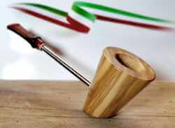 une pipe par Simone Morri - Job Pipe