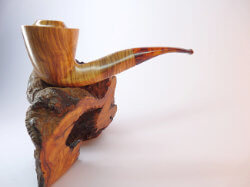 une pipe d'Abi Natur, Canaan Pipes