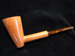 une pipe par Dave Neeb - Mkelaw Pipes