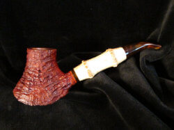 une pipe par Dave Neeb - Mkelaw Pipes