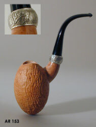 une pipe par Rolando Negoita