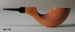 une pipe par Rolando Negoita