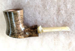 une pipe par Ron Smith - Ranz Freehands
