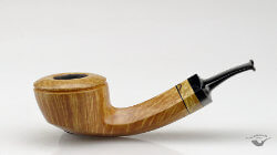 une pipe par Michail Revyagin