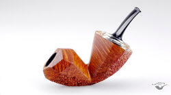 une pipe par Michail Revyagin