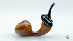 une pipe par Michail Revyagin