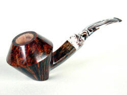 une pipe par Kenichiro Sakurai - Ken Pipes