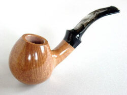 une pipe par Kenichiro Sakurai - Ken Pipes