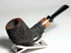 une pipe par Kenichiro Sakurai - Ken Pipes