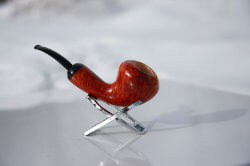 une pipe par Zinovi Seniak