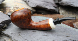 une pipe par Zinovi Seniak