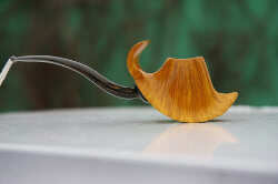 une pipe par Zinovi Seniak