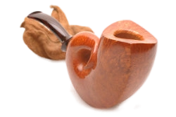 une pipe par Manuel Shaabi