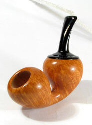 une pipe par Ruslan Sharyga