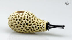 une pipe par Konstantin Shekita
