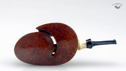 une pipe de Konstantin Shekita