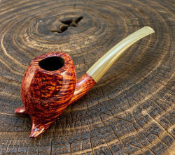 une pipe par Xin Li