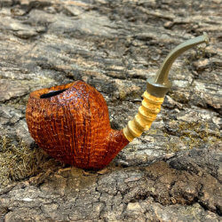une pipe par Xin Li
