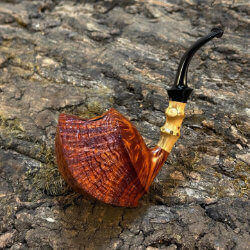 une pipe par Xin Li