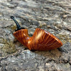 une pipe par Xin Li
