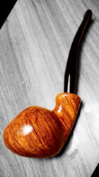 une pipe par Taha Halit Yaşar - Prof.Pipes