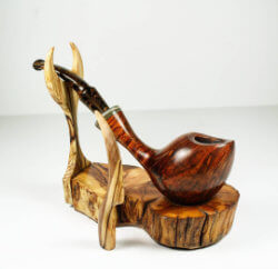une pipe par Taha Halit Yaşar - Prof.Pipes