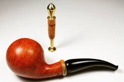 une pipe par Taha Halit Yaşar - Prof.Pipes