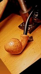 une pipe par Taha Halit Yaşar - Prof.Pipes