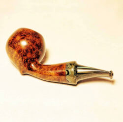 une pipe par Taha Halit Yaşar - Prof.Pipes