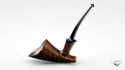 une pipe de Viktor Yashtilov