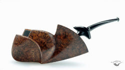 une pipe de Viktor Yashtilov