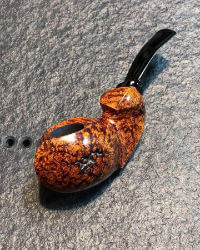 une pipe par Yuwei Huang - YuWei Pipes