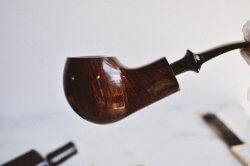 une pipe par Yosef Zehnder