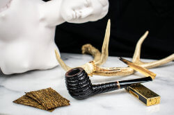 une pipe par Yosef Zehnder