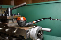 une pipe par Yosef Zehnder