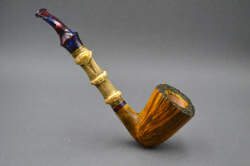 une pipe par Constantinos Zissis