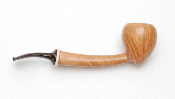 une pipe de Sergeï Senatorov