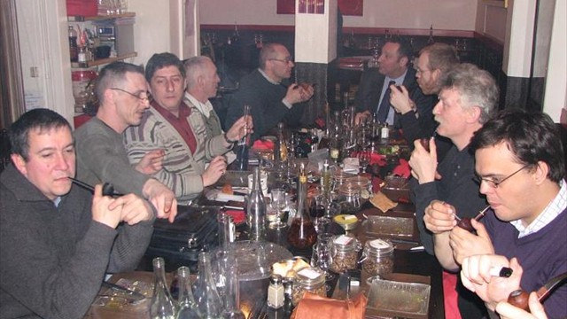 diners parisiens fumeurs de pipe